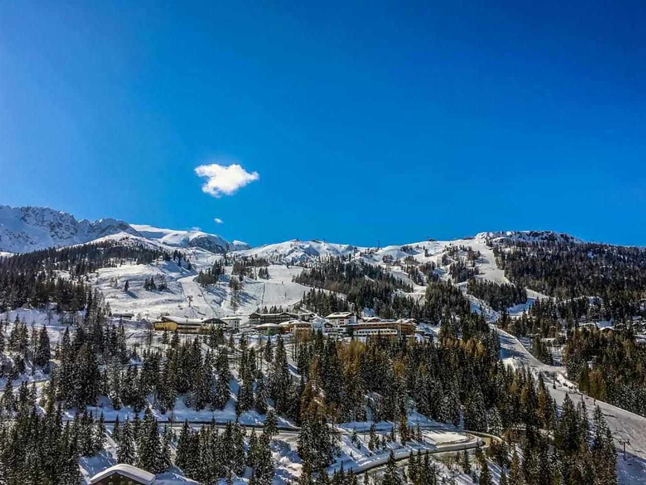 Apartment Bergkristall Sonnenalpe Nassfeld Bagian luar foto