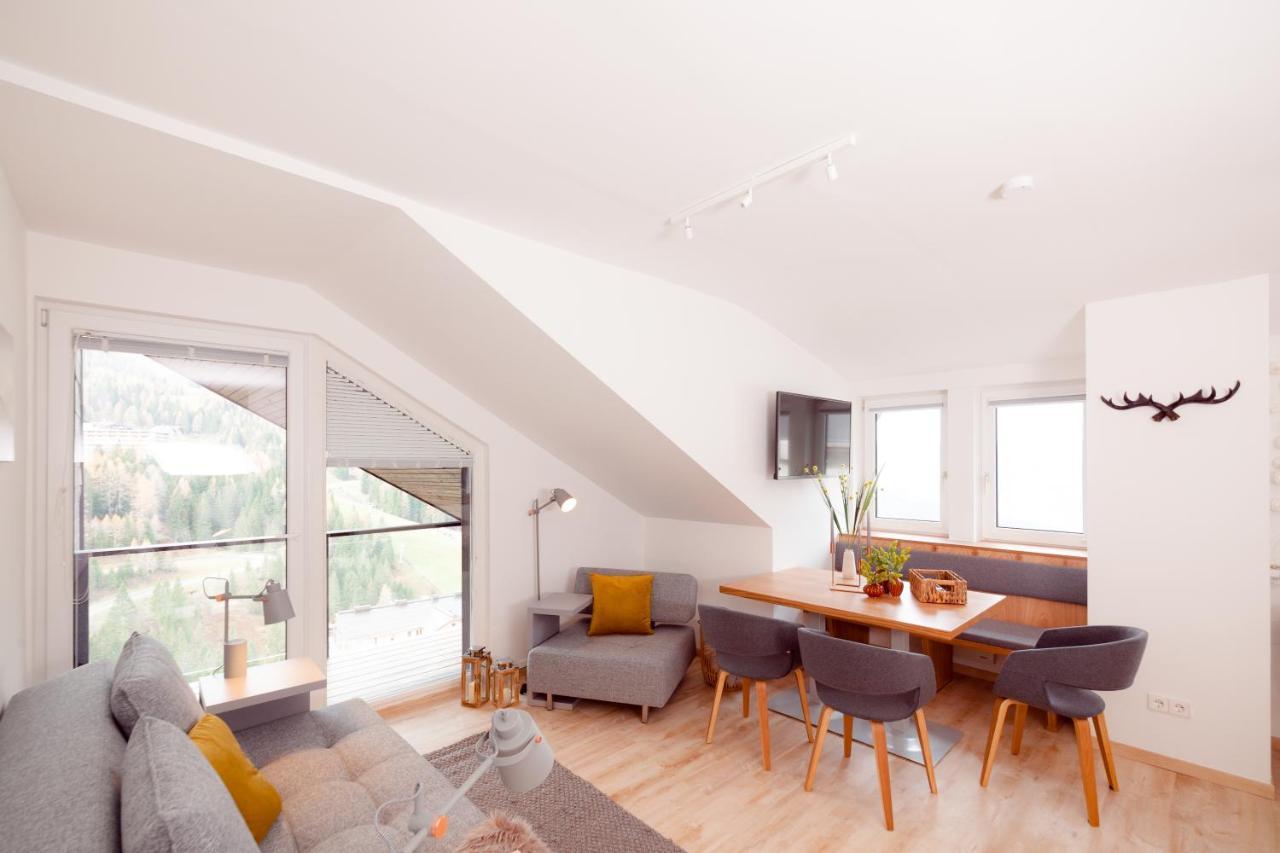 Apartment Bergkristall Sonnenalpe Nassfeld Bagian luar foto